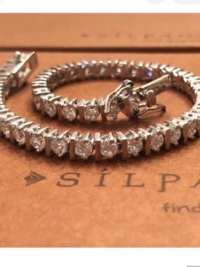Silpada Extremely RARE Vintage
STUNNING Sterling Silver 
CZ Tennis Bracelet